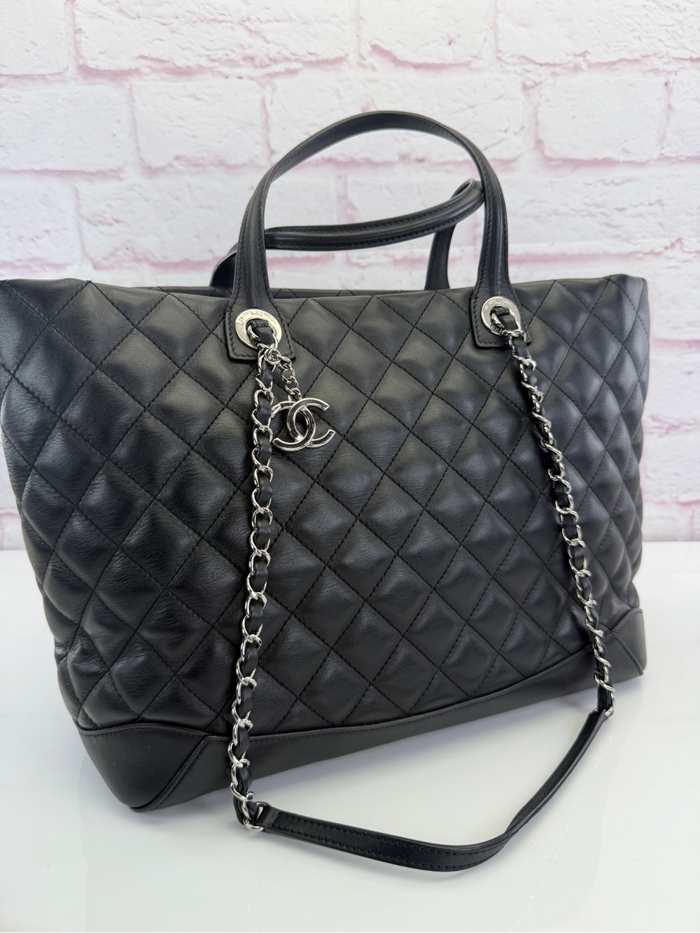 Chanel Calfskin Quilted Large Easy Shopping Tote Black